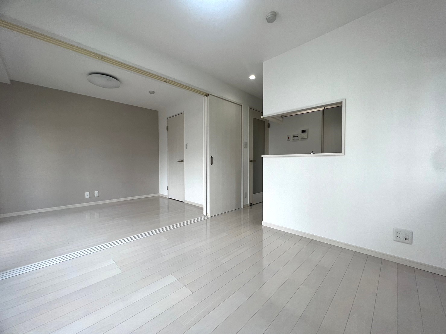 麹町ロイヤルマンション 1005号室の写真7